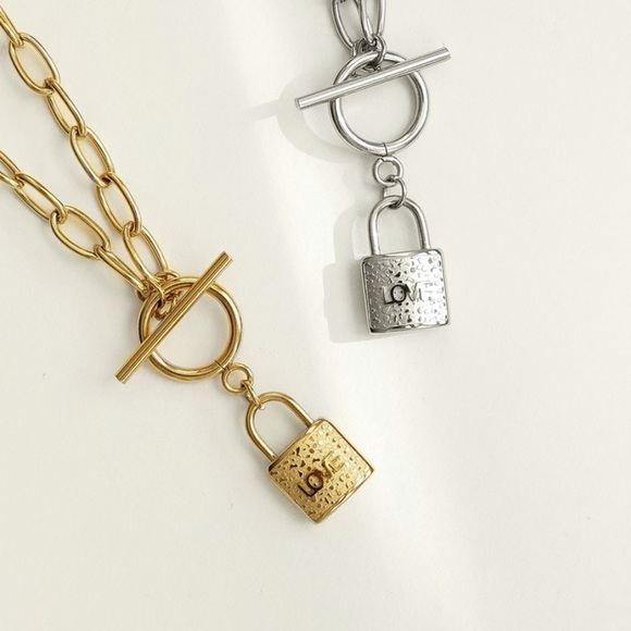Love Lock Toggle Link Chain Necklace | Gold Plated Silver Stainless Steel - Picture 3 of 3